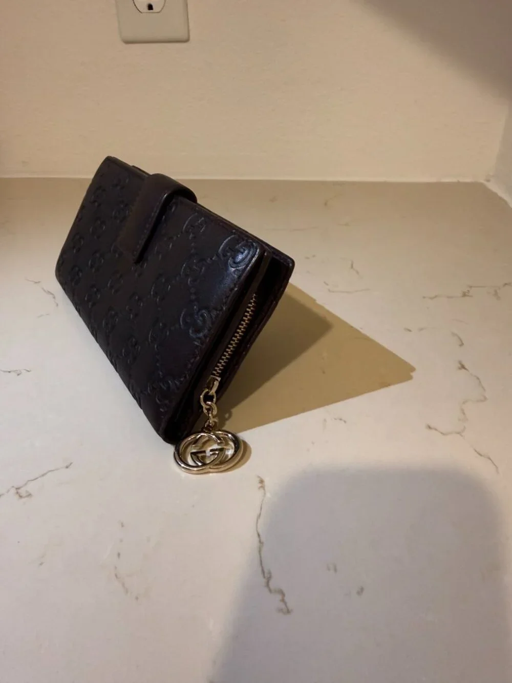 ✨ PRISTINE Gucci GG Supreme Zip Around Continental Wallet